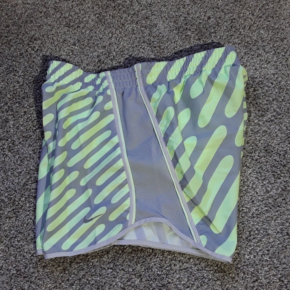 Nike sport dri-fit women neon gray elastic waist shorts size S
